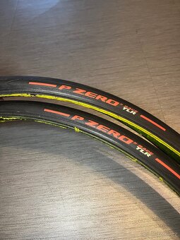 Silnicni plaste Pirelli - 2
