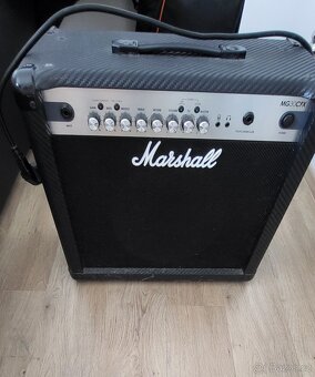 Prodám kombo Marshall MG30CFX - 2