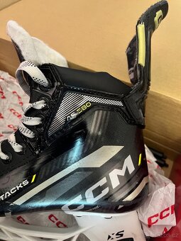 CCM TACKS AS-580 VEĽKOSŤ 38 - 2