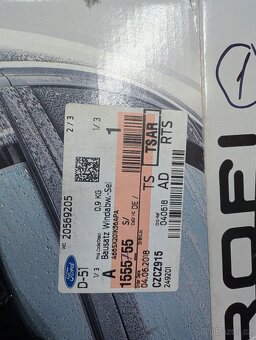 Deflektor okna Ford Kuga - 2