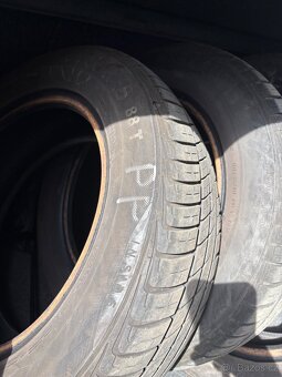 Prodám pneu 185/65 R15 88T letní - 2