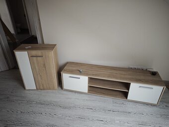 Noční stolek, stolek pod Tv, skříňka - 2