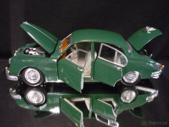 Jaguar Mark II Maisto 1/18 - 2