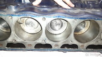 Motor Ford Mustang, 200 ci (3,3 l), L6 - 2