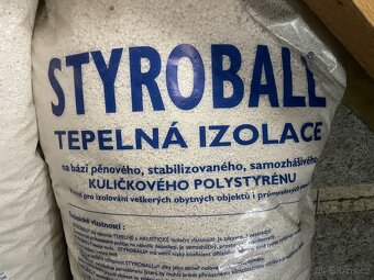 Styroball 250l x 2 - tepelná izolace z kuličkového pol. - 2