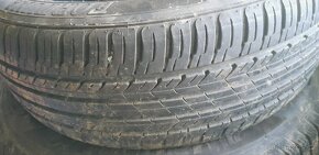 185/60R15 - 2