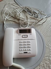 tlačítkový telefon - 2