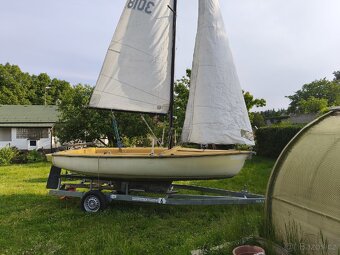 Malá plachetnice s vlekem - 2