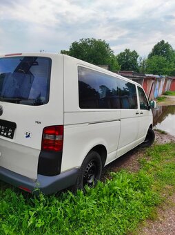 VW Transporter T5 long 9 míst - 2