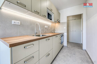Pronájem bytu 2+1, 59 m², Plzeň, ul. Vejprnická - 2