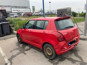 Prodám Suzuki Swift 1.3 benzín 67kw - 2