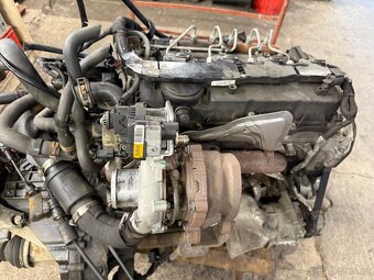 Motor Ford Transit - 2