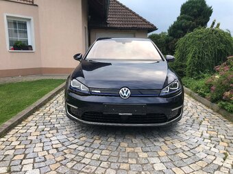 Volkswagen e-Golf 85 KW Plně elektrický - 2