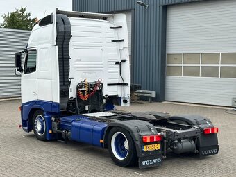 Volvo FH13 400 4x2 / Lowdeck / Full air / Euro 5 - 2