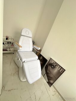 Pronájem místa - řasy/kosmetika/permanent/make-up - 2