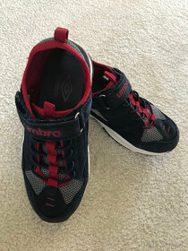 Botasky UMBRO vel.31 - 2