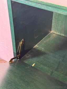 Designová zelená komoda (133005) - 2