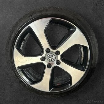 Zánovní originální alu kola VW 5x112 + 225/40r18 - 2