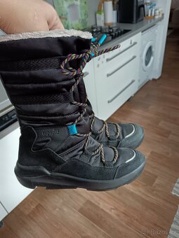 Dívčí zimní boty značky Superfit - 2