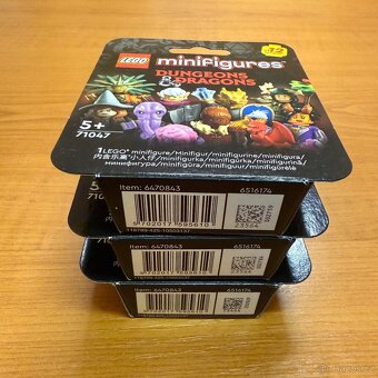 LEGO 71047 Minifigurky Strahd Von Zarovich Dungeons & Dragon - 2