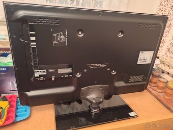 Prodám LED TV Samsung UE32D5000 - 2
