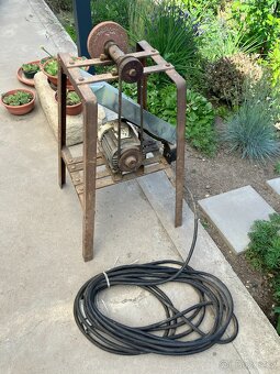 Domácí bruska. - 2