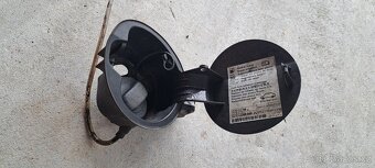 Víko nádrže Volkswagen passat B6 B7 - 2