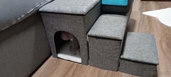 Psí schody s boudou - 2