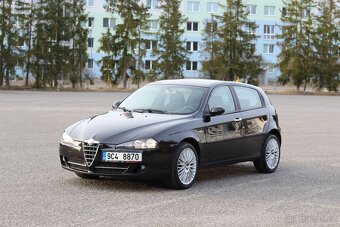 Alfa Romeo 147 1.6 Twin Spark - 2