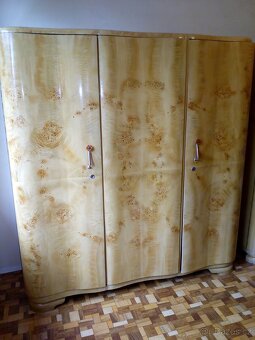 Prodám retro skříně,noč.stolky - 2