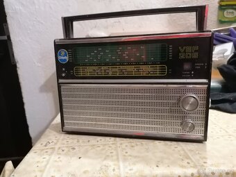 Staré  retro rádio VEF 206 - 2