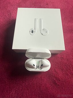 Apple Airpods 1 generace - 2