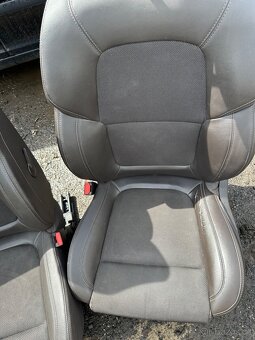 autosedačky Vito 447 , Trafic , Vivaro, - 2