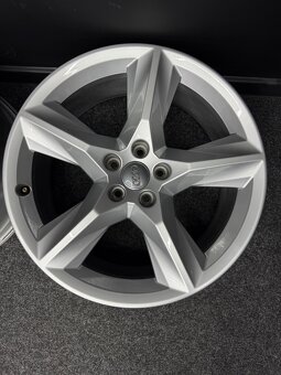 Alu Audi Q7 5x112 19” - 2
