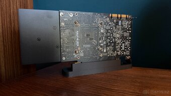 NVIDIA Quadro P4000 8GB, stav nové karty - 2