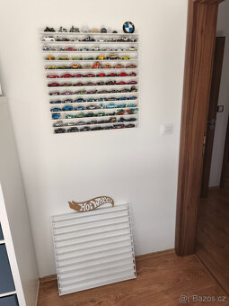 Polička / regálek na autíčka Hot Wheels / angličáky - 2