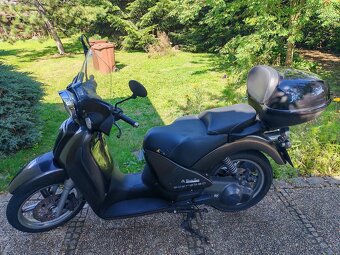 Aprillia Scarabeo 125 - 2