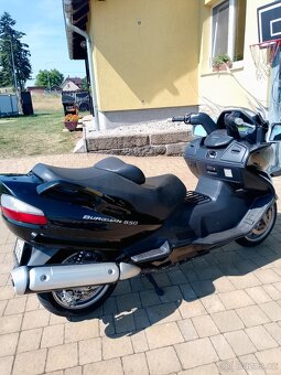SUZUKI BURGMAN 650 - 2