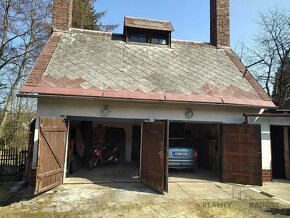 Prodej dvougeneračního domu (2x byty 3+1 70m2),  2x garáž, p - 2
