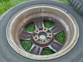 Letní pneumatiky (185/65 R15) + hliníková kola Hyundai - 2