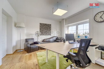 Prodej domu s kancelářemi a prodejnou, 215 m², Zeleneč - 2