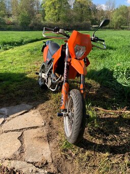 KTM LC4 640 supermoto - 2