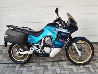 Honda XL600 Transalp // - 2