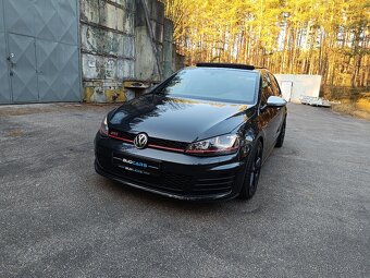 Volkswagen Golf 7 GTi Performance 169kW/230PS šedá metalíza - 2