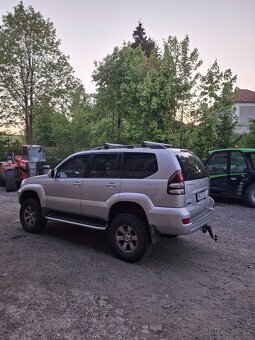 Toyota Land Cruiser - 2