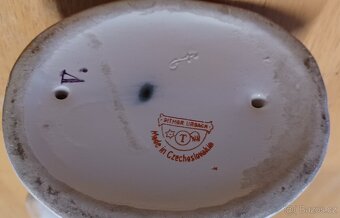 Porcelánová soška kytarista - 2