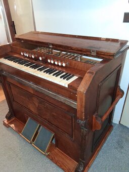Harmonium značky Jos. Vaňický,Třebechovice - 2