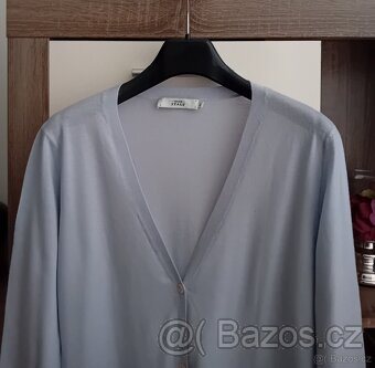 0039 Italy dámský luxusní lehký svetřík vel. S/M 100% vlna - 2
