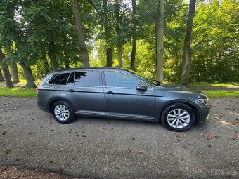 VW Passat B8 1.8TSi 132kw manuál, DPH, servisováno - 2