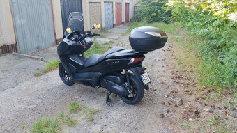 Honda Forza 300, r.v. 2014 - naj. 27 tis. (pův. ČR, 2. maj.) - 2
